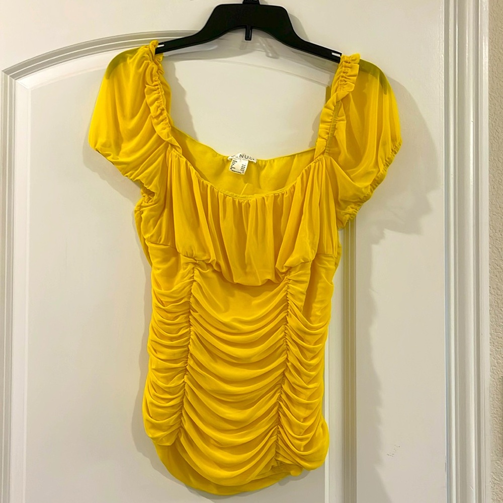 Yellow top